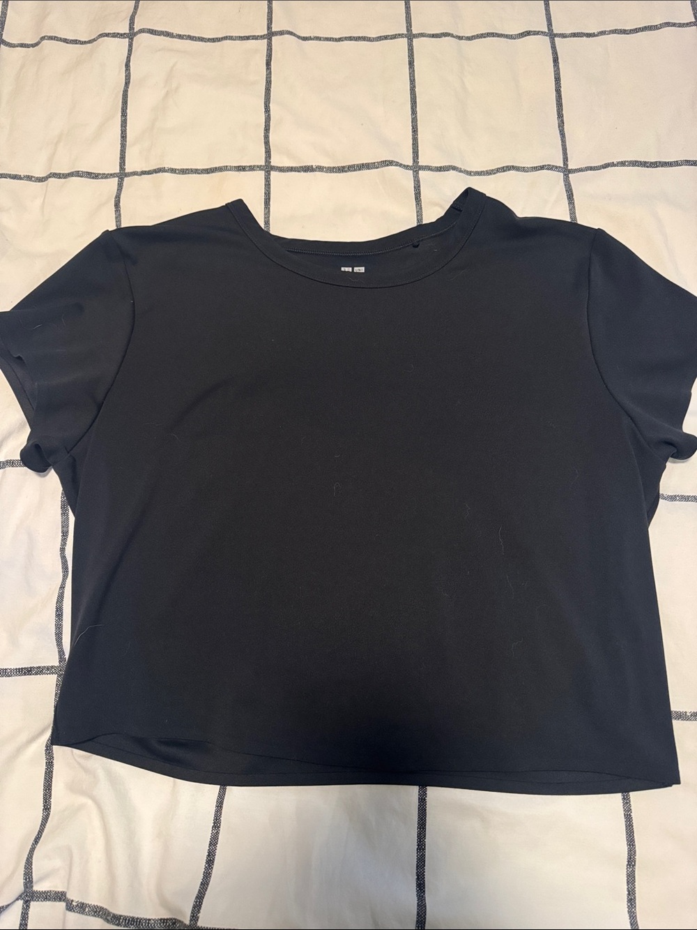 Uniqlo black tshirt size XL